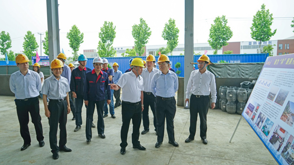 市委書記丁純到獅子山高新加速器項目調(diào)研 市委書記丁純到獅子山高新加速器項目調(diào)研